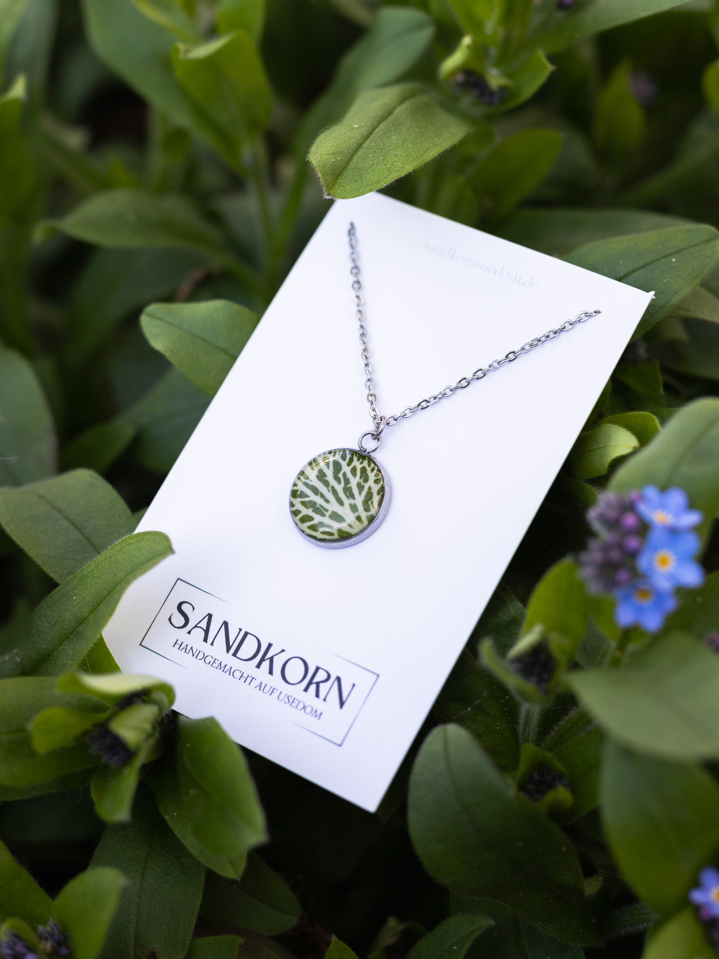 Halskette mit Fittonia