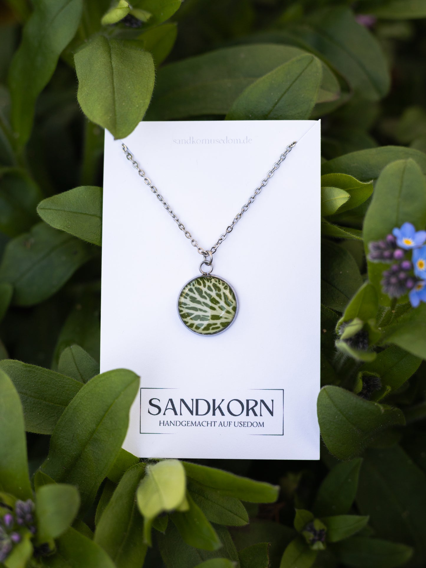 Halskette mit Fittonia