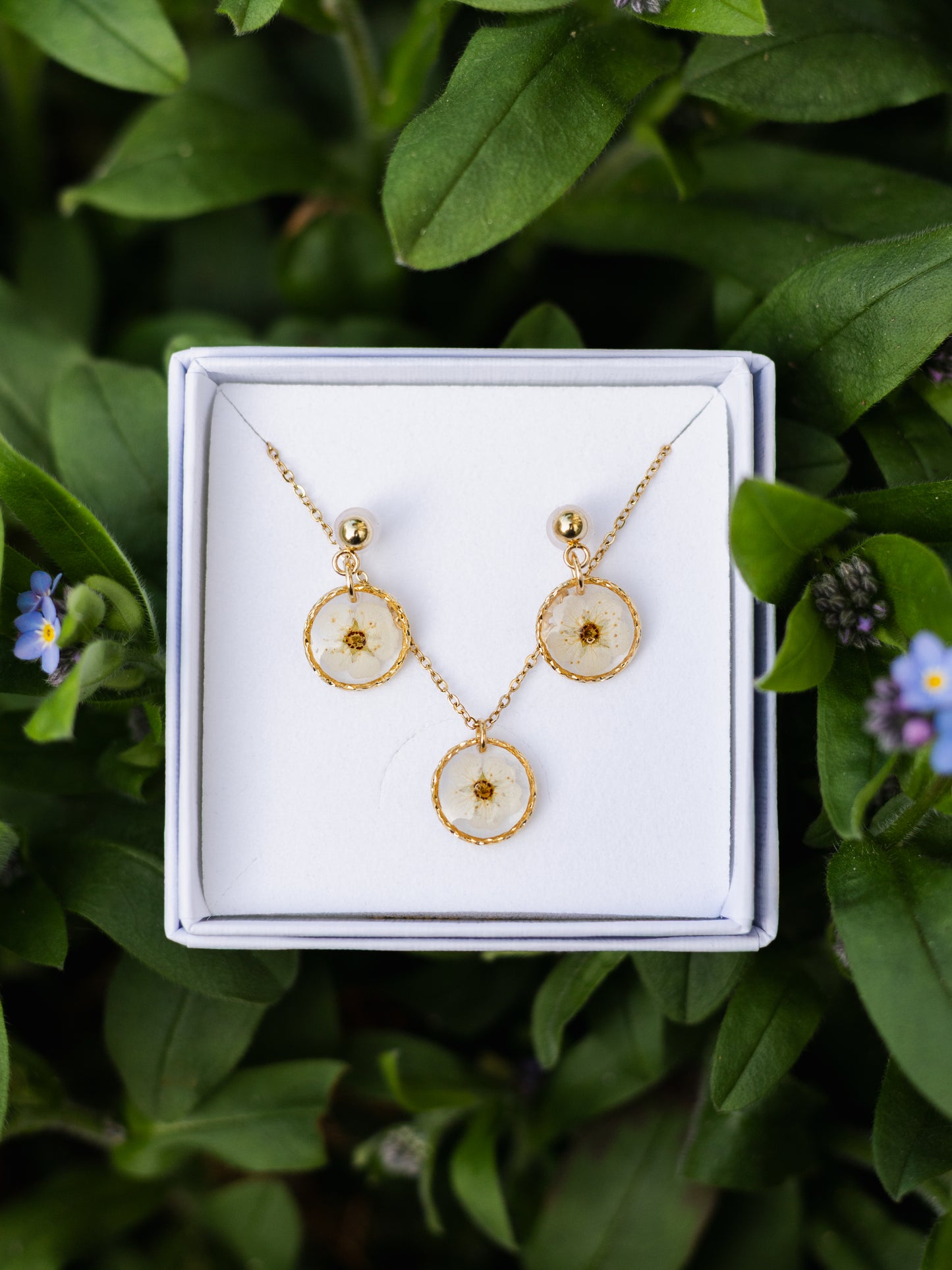 Schmuckset mit Spiere - Weiß