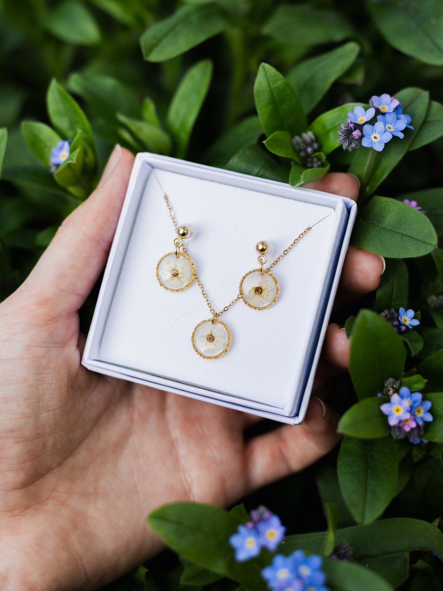 Schmuckset mit Spiere - Weiß