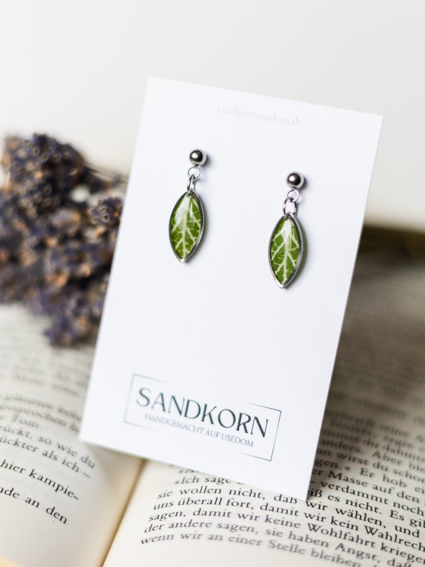 Ohrringe mit Fittonia-BlÀttern - SANDKORN Usedom
