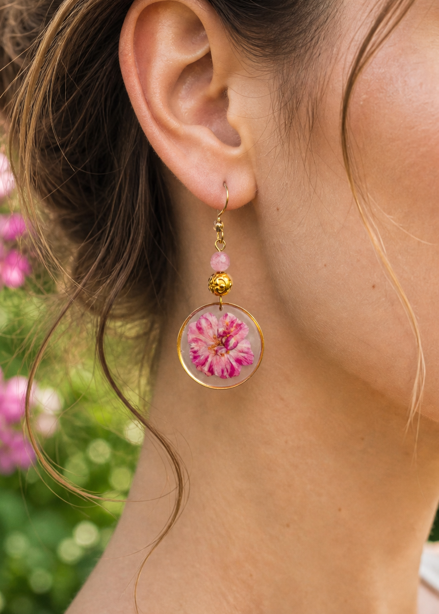 Ohrringe mit echten Blüten und Perlen | Usedom Schmuck | Naturschmuck | Allergiefreundliche Ohrringe | PVD Vergoldung