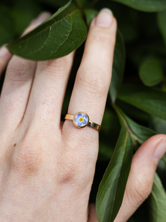 Ring mit Vergissmeinnicht