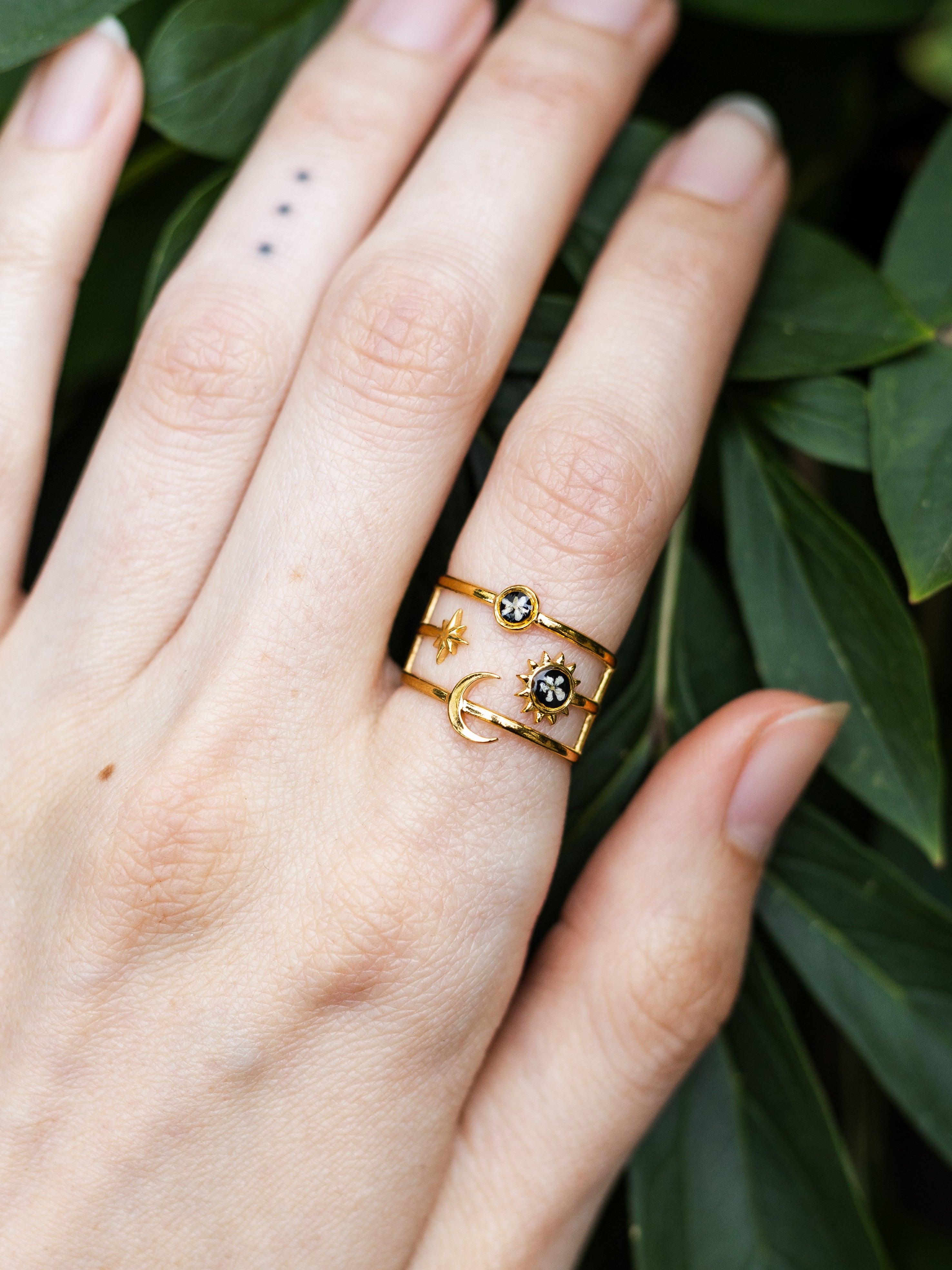 Ring mit Wilder Möhre - Gold