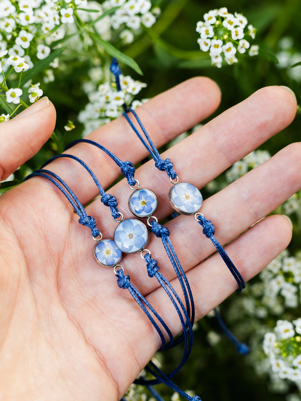 Armband mit Vergissmeinnicht