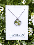 Necklace with clover leaf