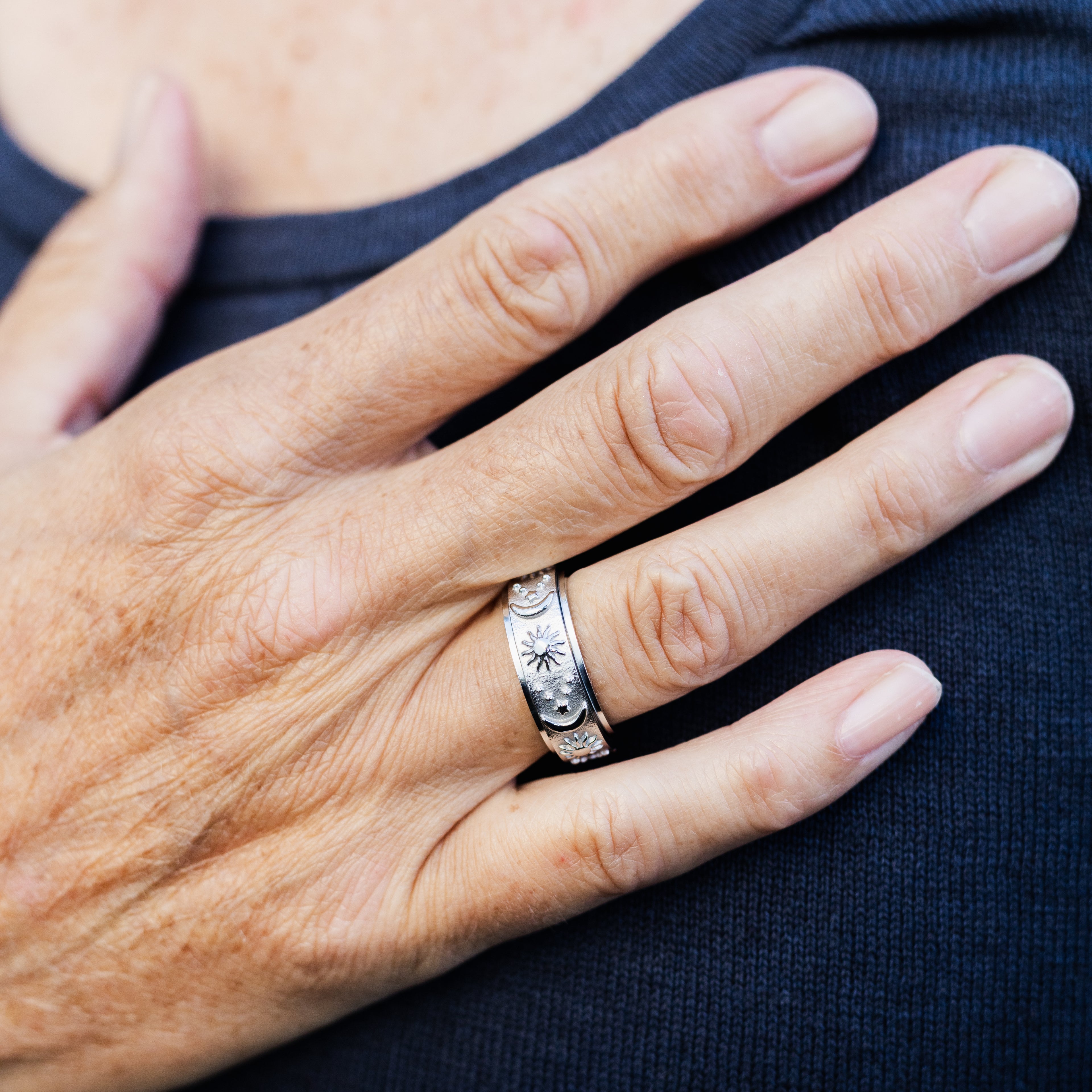 Drehbarer Ring bei Stress, ADHS und innerer Unruhe