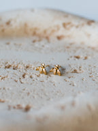 Gold Filled Ohrstecker mit Biene oder Halbmond | Usedom Schmuck