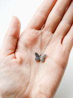 Halskette mit Schmetterling