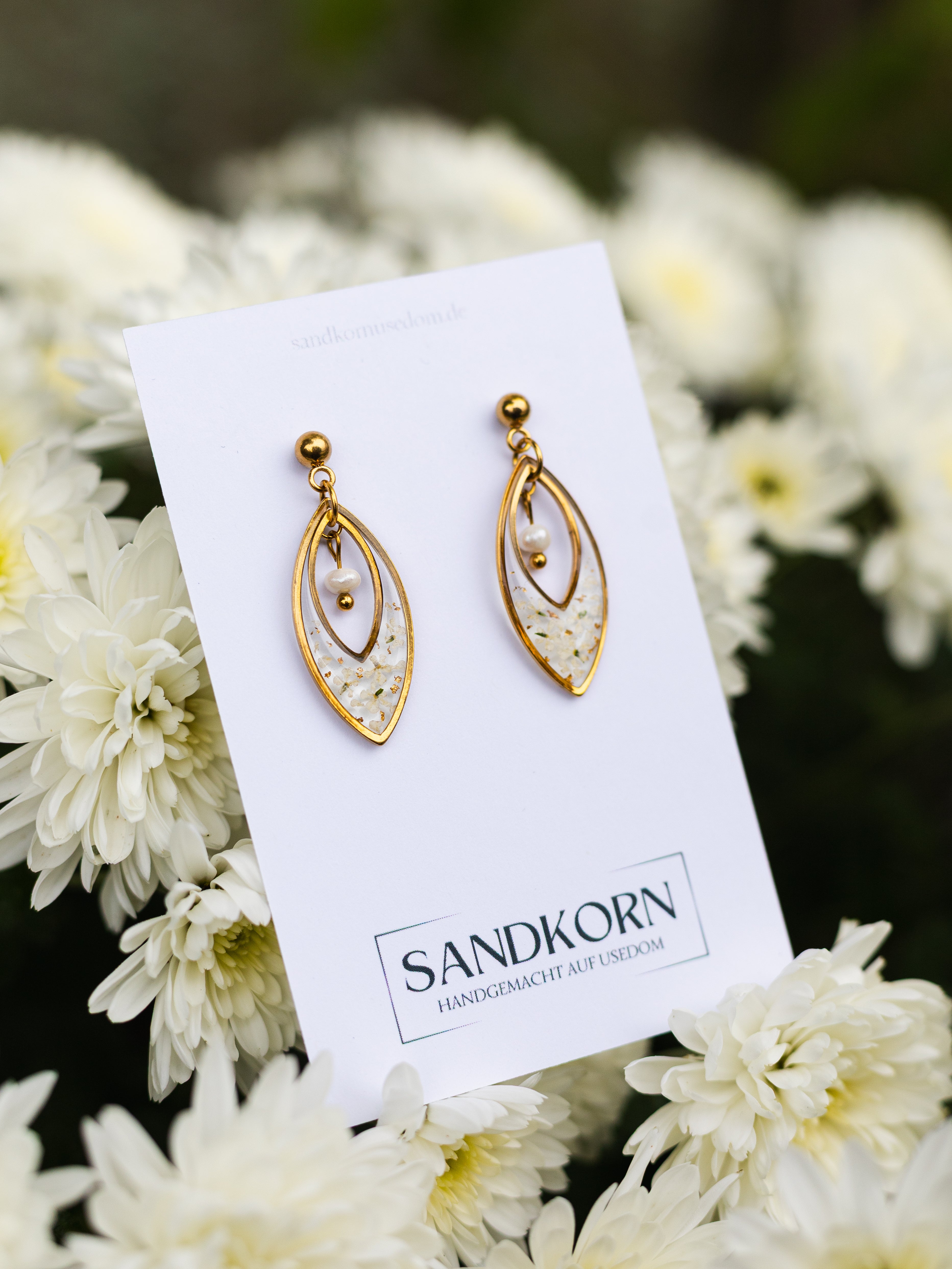 Ohrringe mit Wilder Möhre und Süßwasserperle