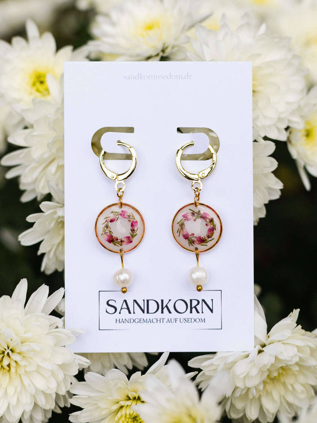 Ohrringe mit Blüten-Kranz | Epoxidharz-Schmuck