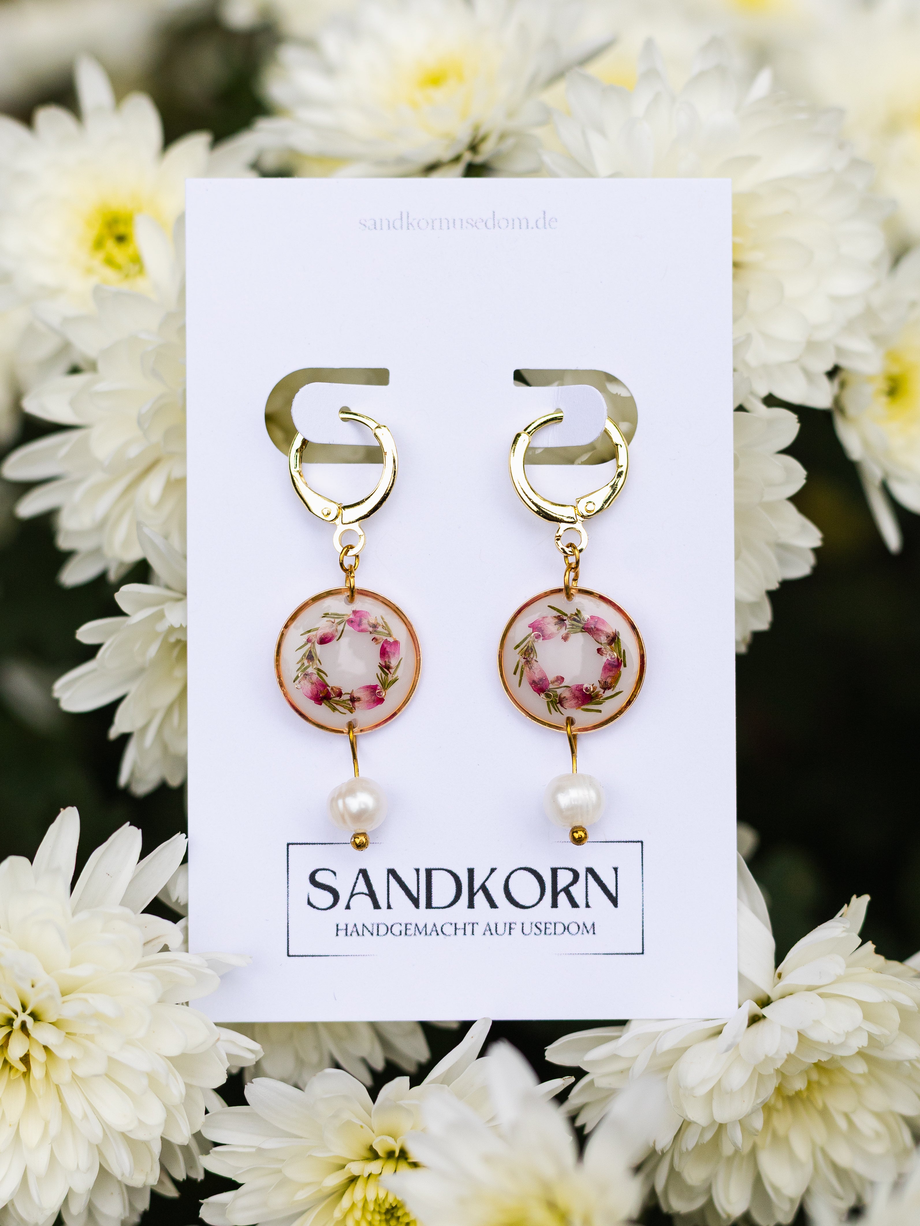 Ohrringe mit Blüten-Kranz | Epoxidharz-Schmuck
