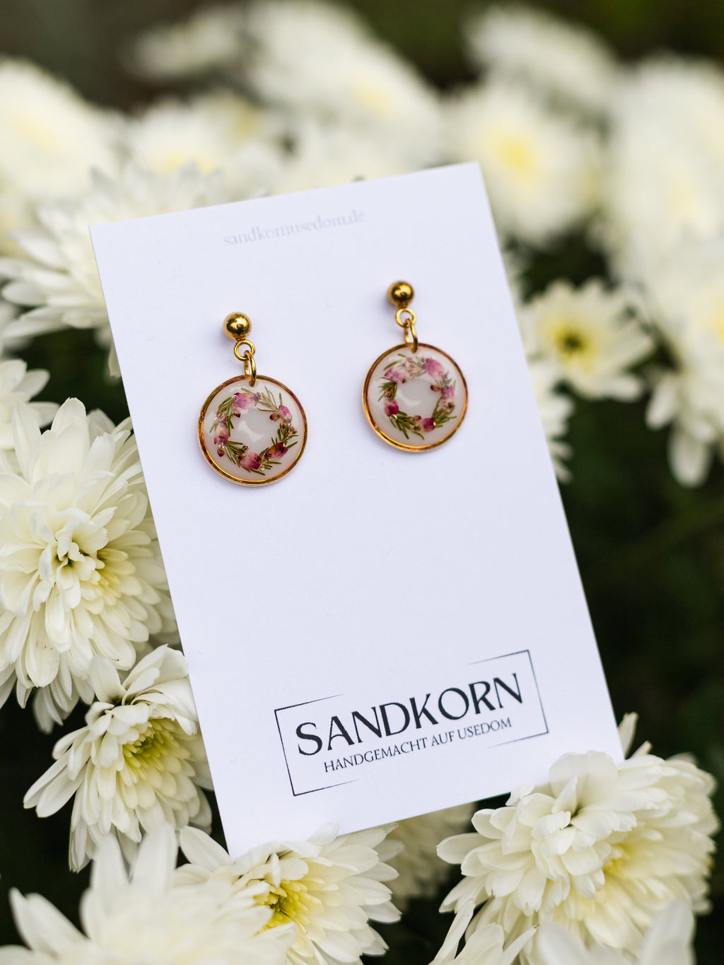 Ohrringe mit Glockenheide-Kranz