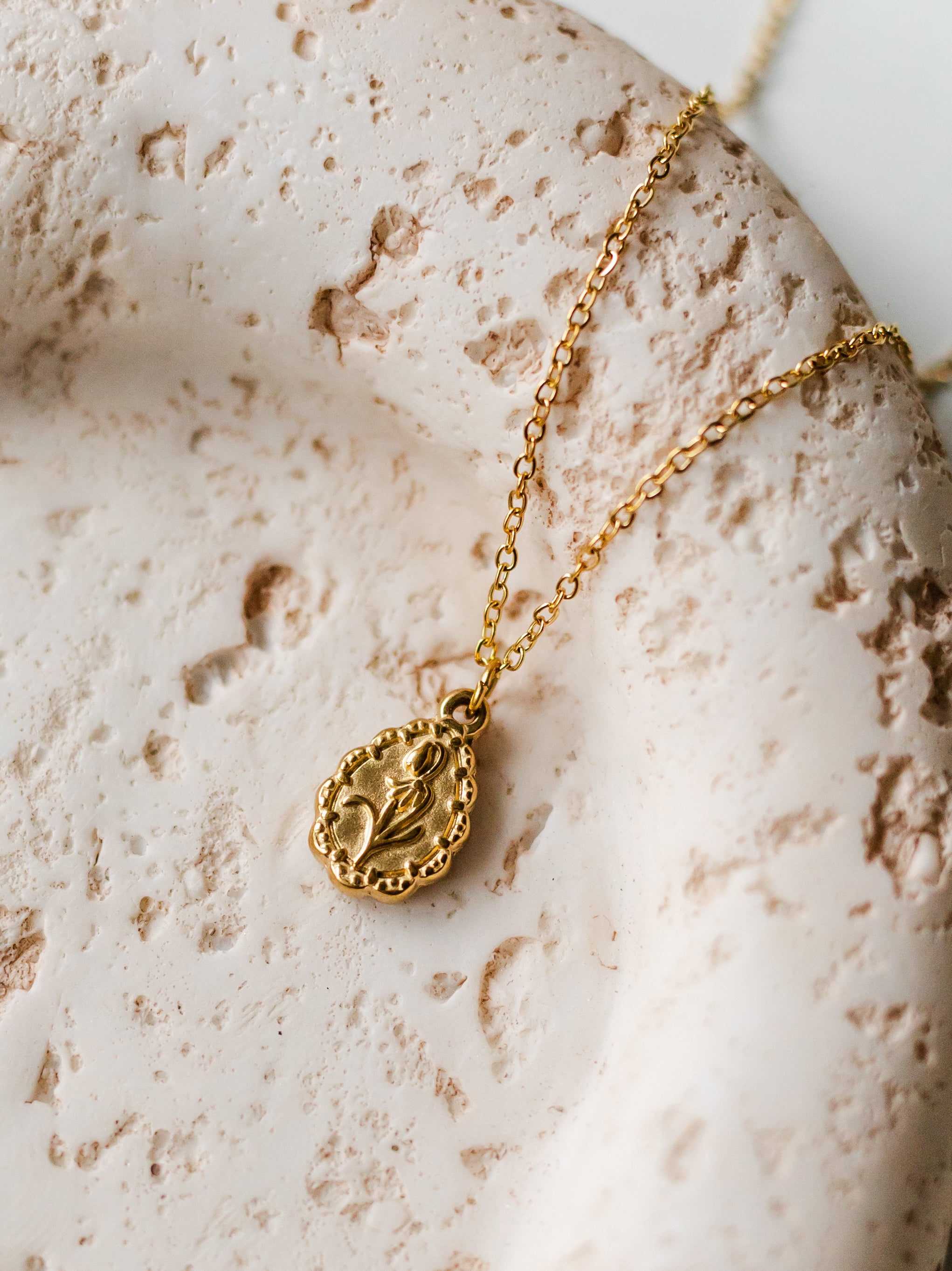 Niedliche Halskette mit Schneeglöckchen | Usedom Schmuck