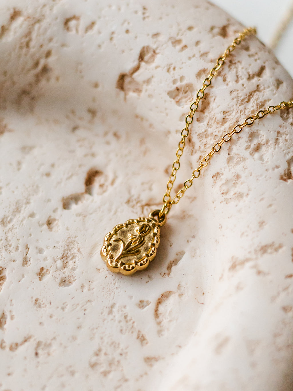 Halskette mit Schneeglöckchen