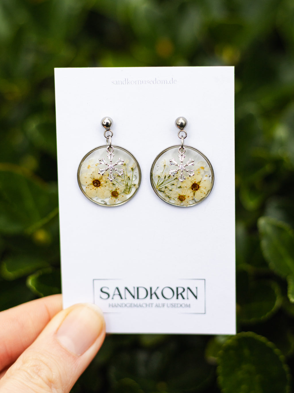 Ohrringe mit Spiere, Wilder Möhre und Schneeflocke