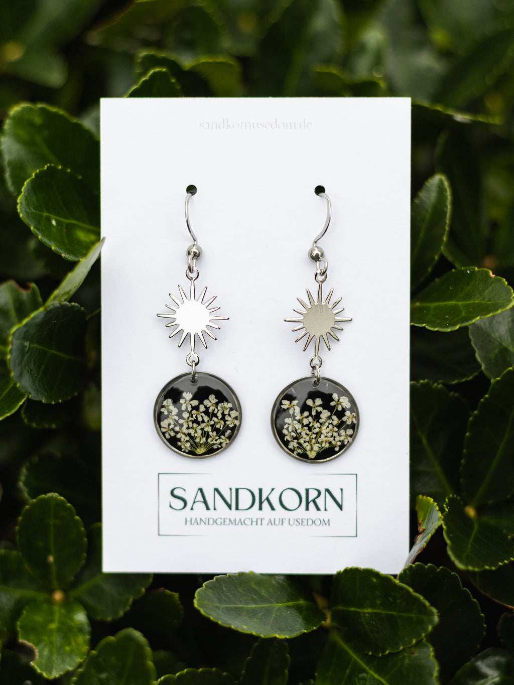 Ohrringe mit Wilder Möhre und Sonne