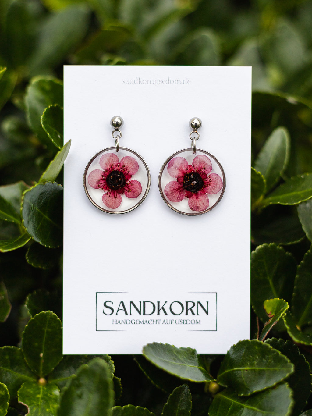 Kolczyki z kwiatami Manuka