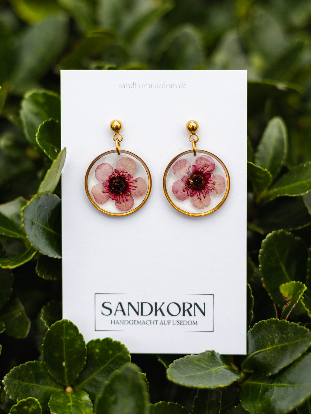 Kolczyki z kwiatami Manuka