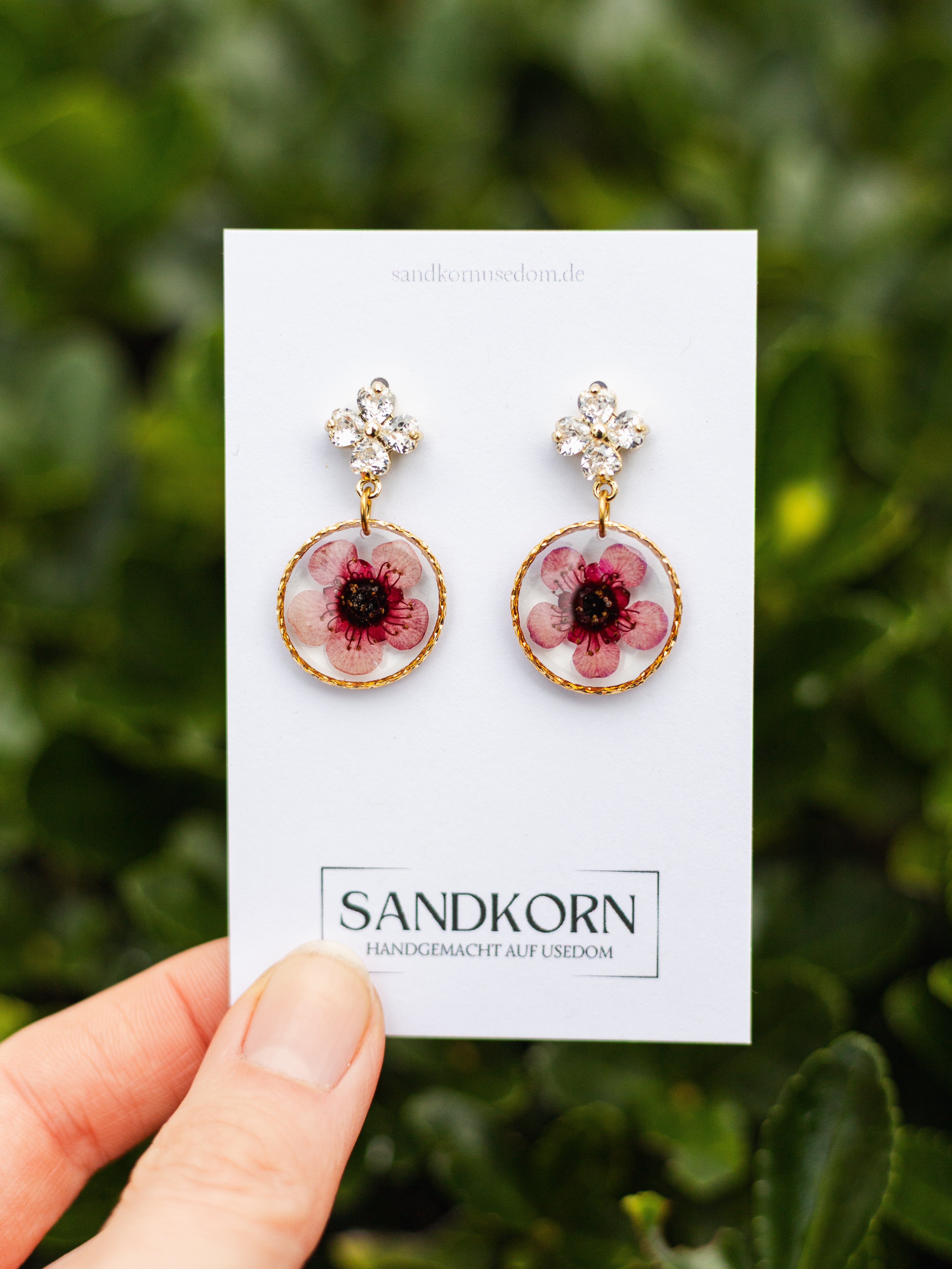 Kolczyki z kwiatami Manuka