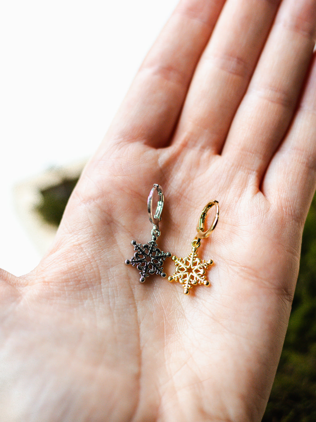 Ohrringe mit Schneeflocke