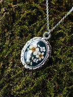 Halskette mit Spiere und Wilder Möhre