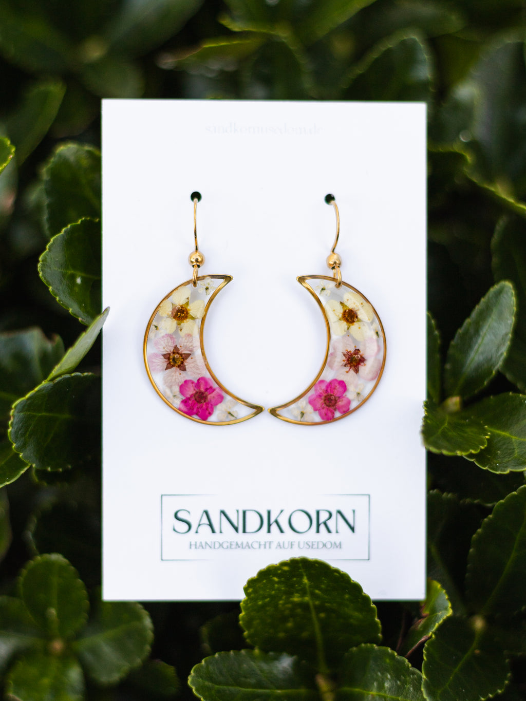 Kolczyki księżycowe z tawułą i dziką marchewką