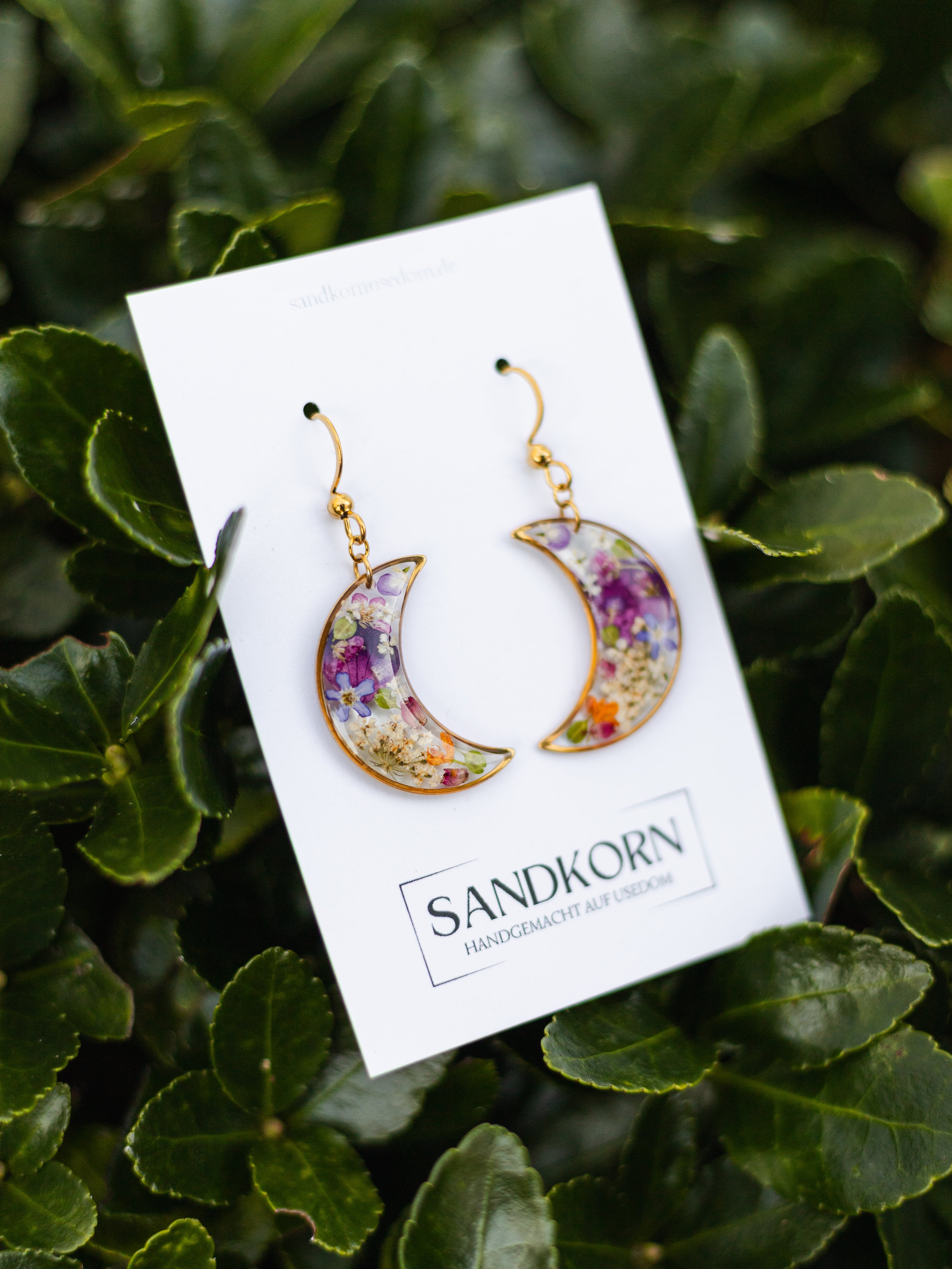 Mond-Ohrringe mit buntem Garten