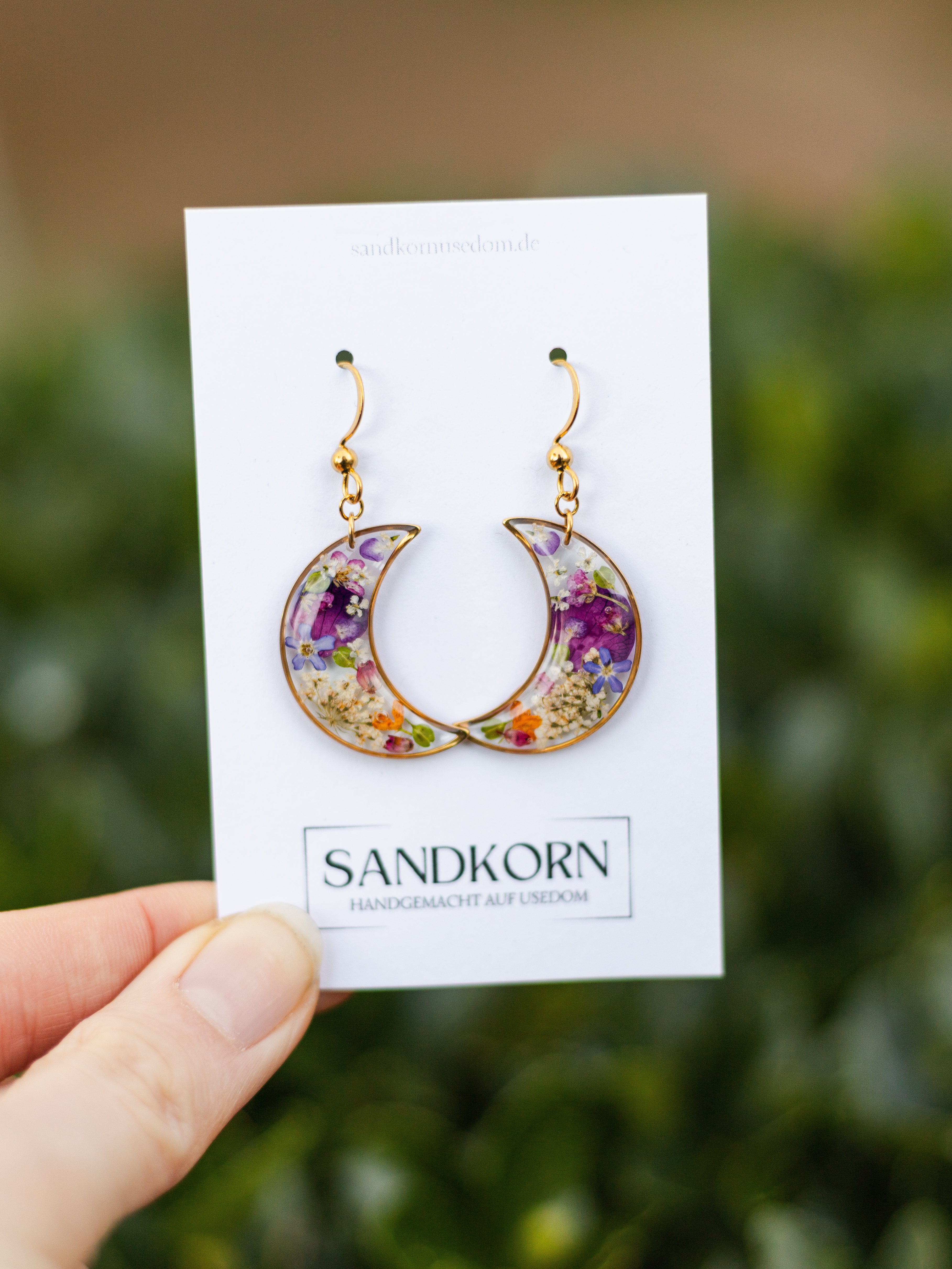 Mond-Ohrringe mit buntem Garten