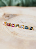 Miniaturowe kolczyki z dziką marchewką