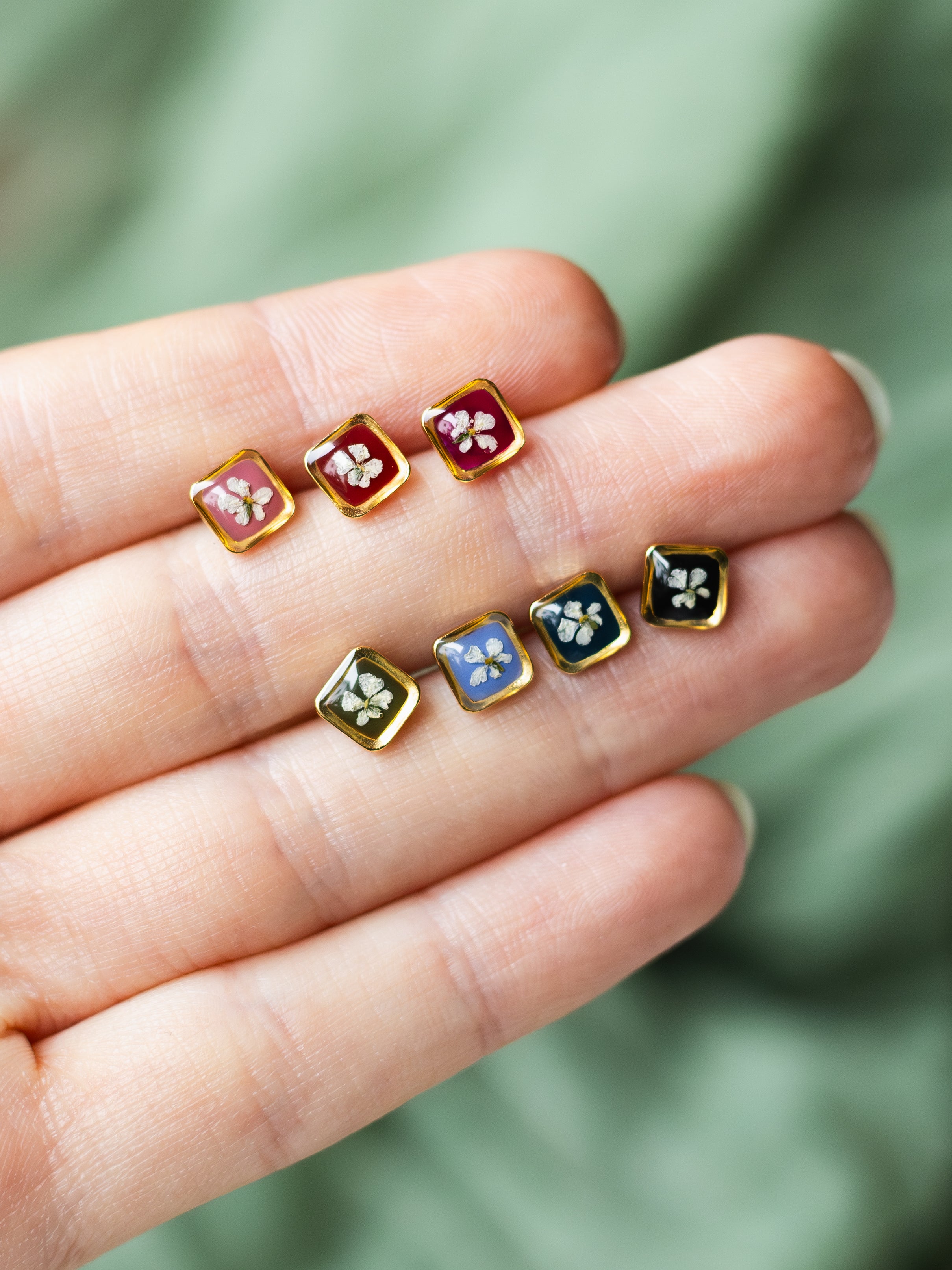 Mini-Ohrstecker mit Wilder Möhre