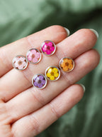 Miniaturowe kolczyki z dziką marchewką