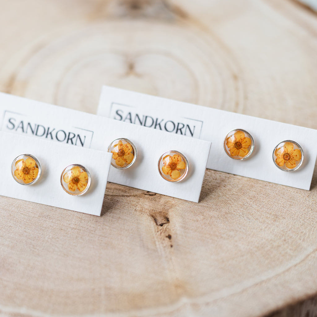 Miniaturowe kolczyki z dziką marchewką