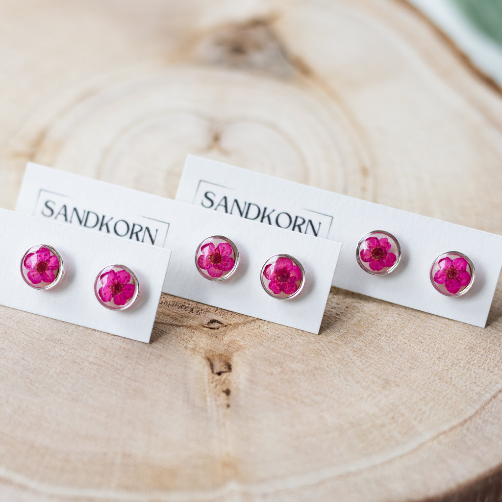 Miniaturowe kolczyki z dziką marchewką