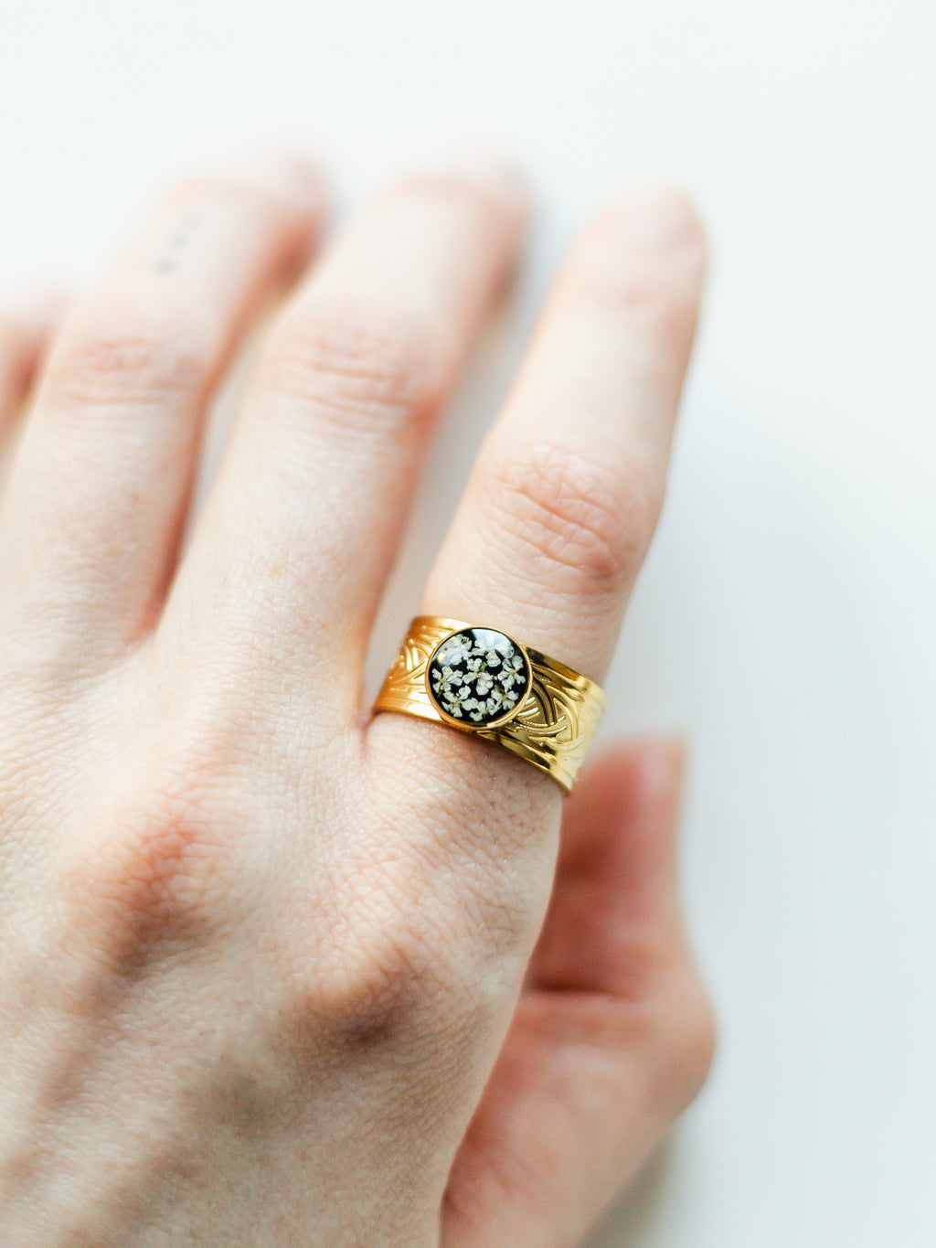 Ring mit Wilder Möhre