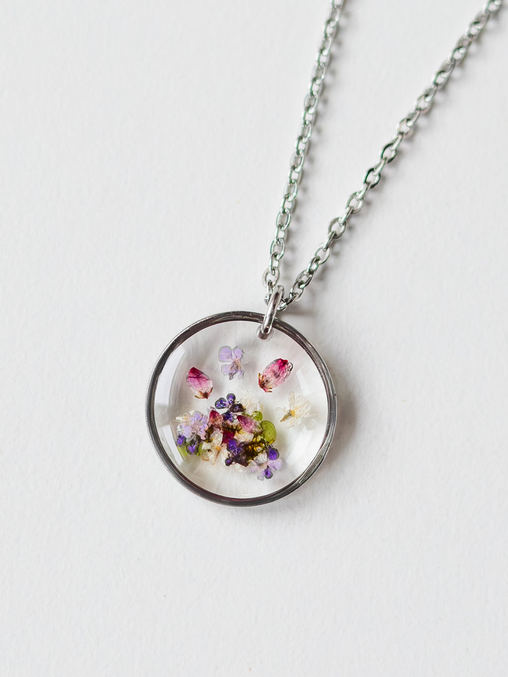 Necklace with spirea and wild carrot
