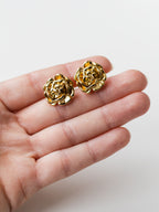 Earrings with pansies