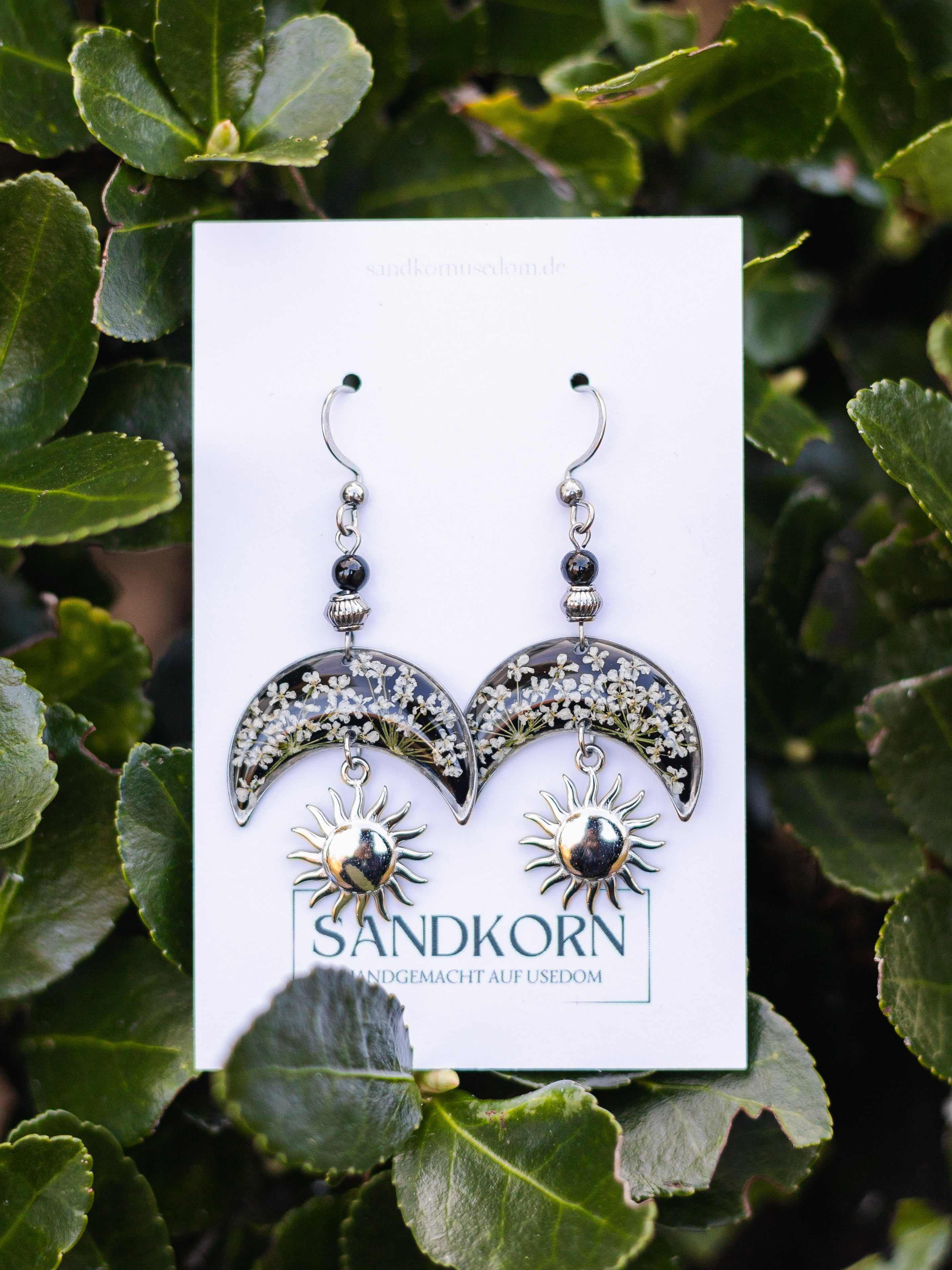 Ohrringe mit Mond, Sonne und Wilder Möhre