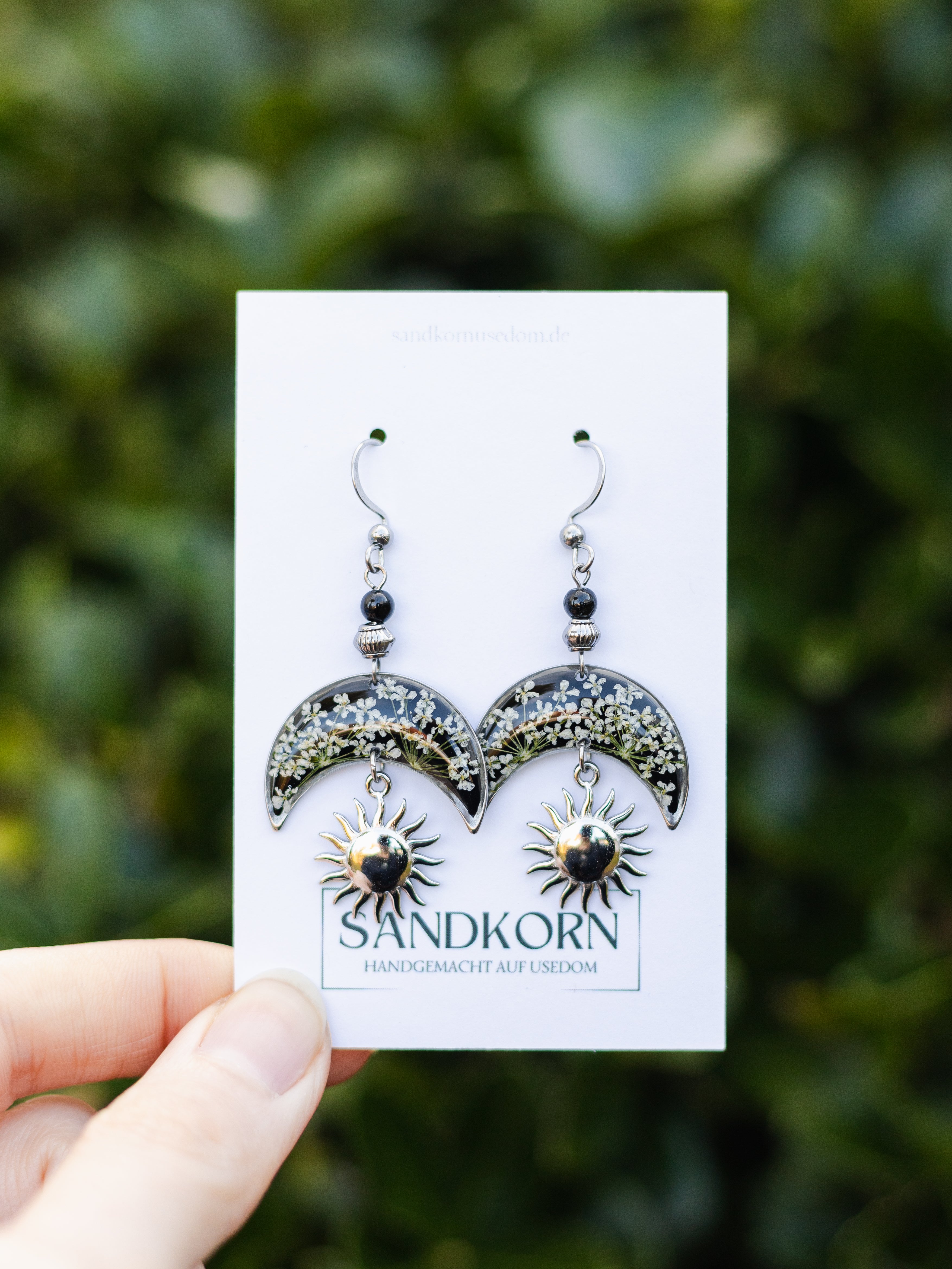 Ohrringe mit Mond, Sonne und Wilder Möhre