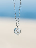 Dezente Halskette mit der Insel Usedom "Mini" | Usedom Schmuck | Heringsdorf Schmuck | Halskette Ostsee | Schmuck Ostsee | Souvenir Usedom | Sandkorn Usedom