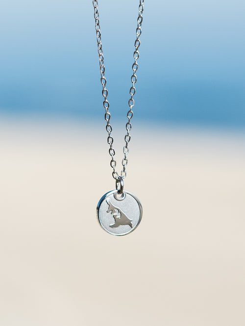 Dezente Halskette mit der Insel Usedom "Mini" | Usedom Schmuck | Heringsdorf Schmuck | Halskette Ostsee | Schmuck Ostsee | Souvenir Usedom | Sandkorn Usedom