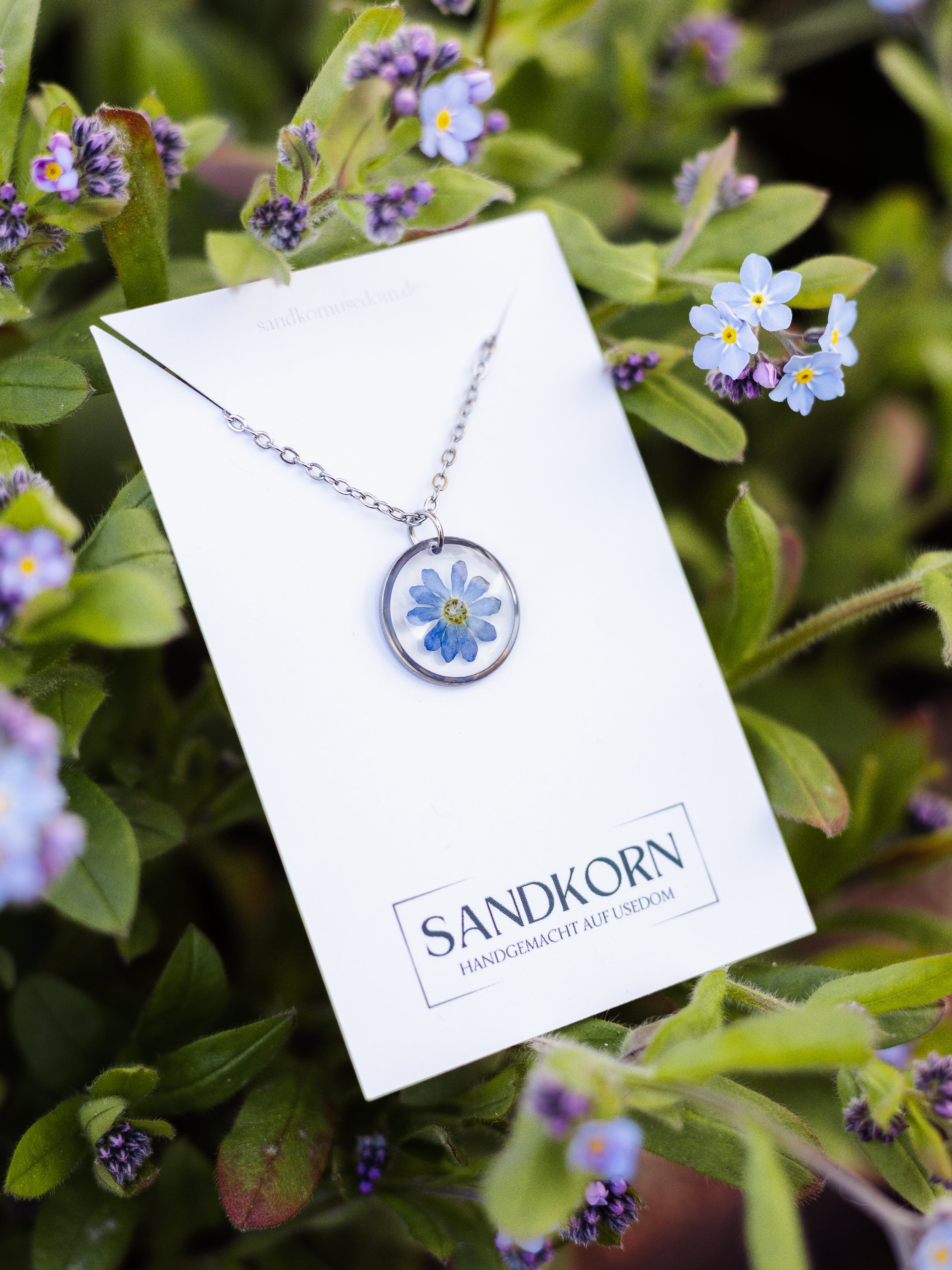 Halskette mit Vergissmeinnicht
