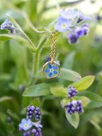 Dezente Halskette mit echten Blüten | Epoxidharz-Schmuck | Usedom Schmuck | Schmuck mit Pflanzen | Edelstahl Halskette | Vergissmeinnicht Schmuck