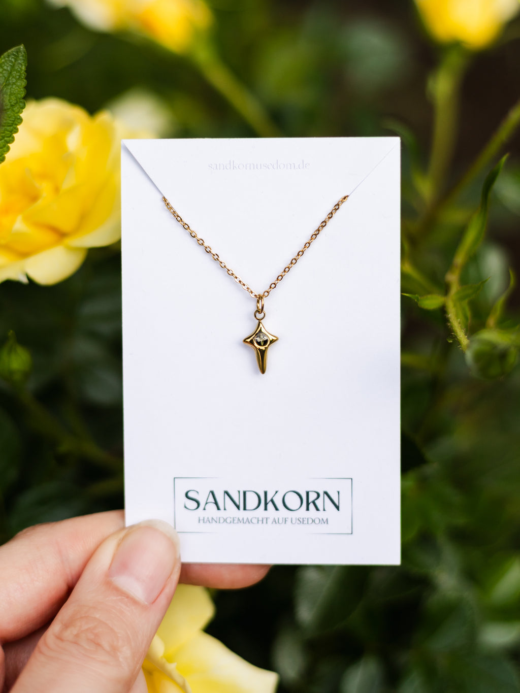 Halskette mit Stern und Wilder Möhre