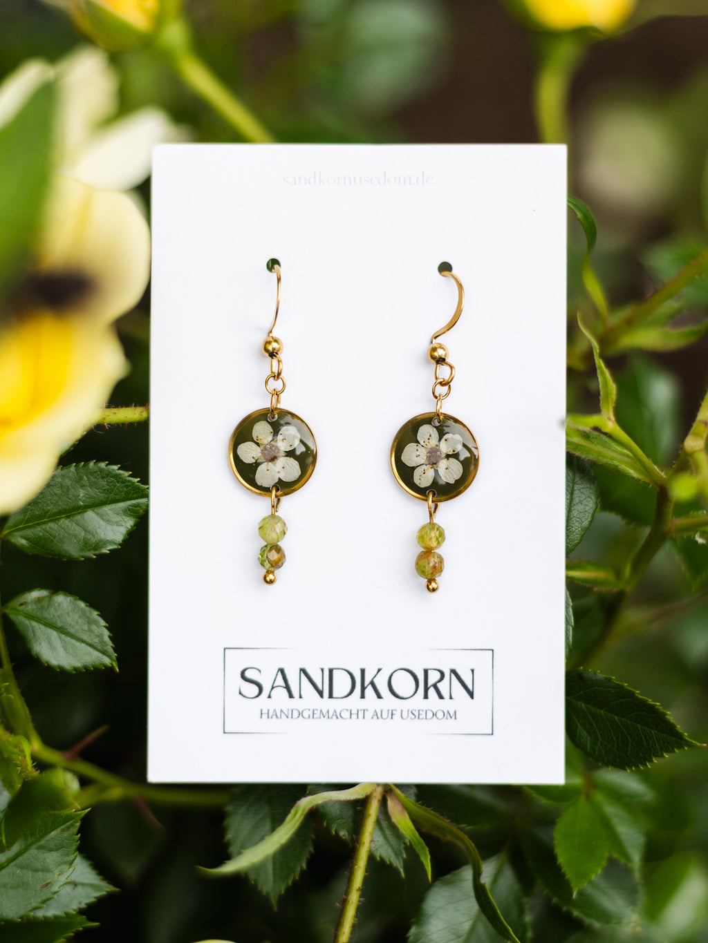 Earrings with spiraea and gemstone beads