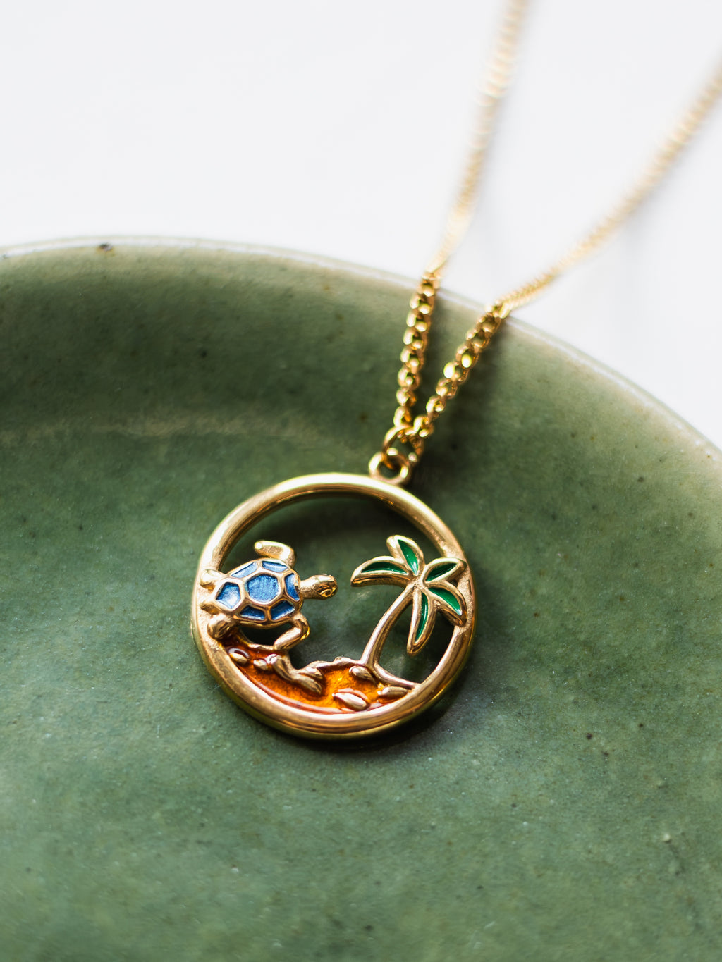 Necklace with beach, palm tree and turtle