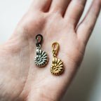 Taschenanhänger mit Nautilus-Schnecke