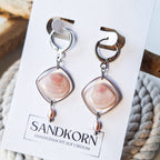 Ohrringe mit Plattmuscheln und Süßwasserperlen - SANDKORN Usedom 