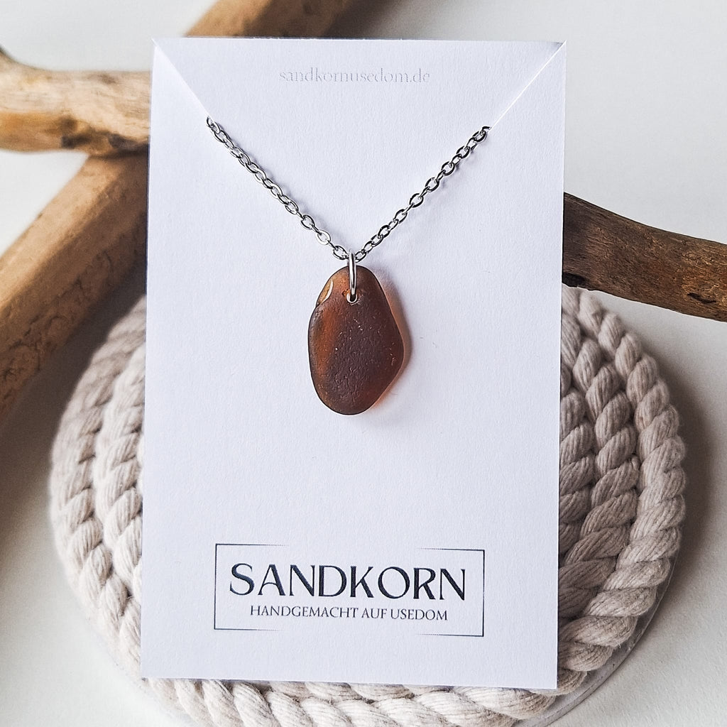 Naszyjnik ze szkła morskiego - brązowy