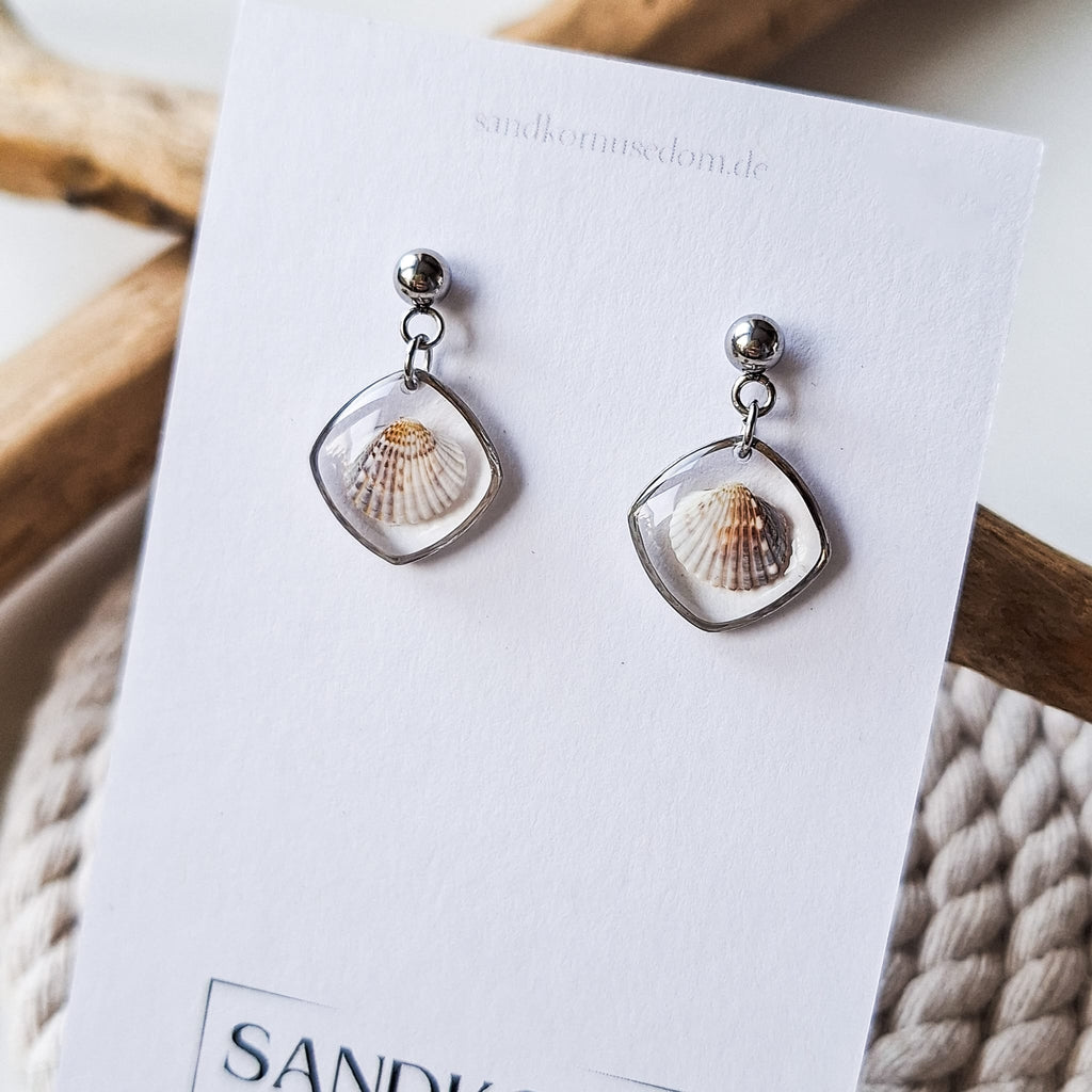 Kolczyki z muszlami w kształcie serca - srebro